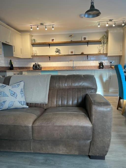 Seaside Modern Apartment Уестуърд Хоу Екстериор снимка